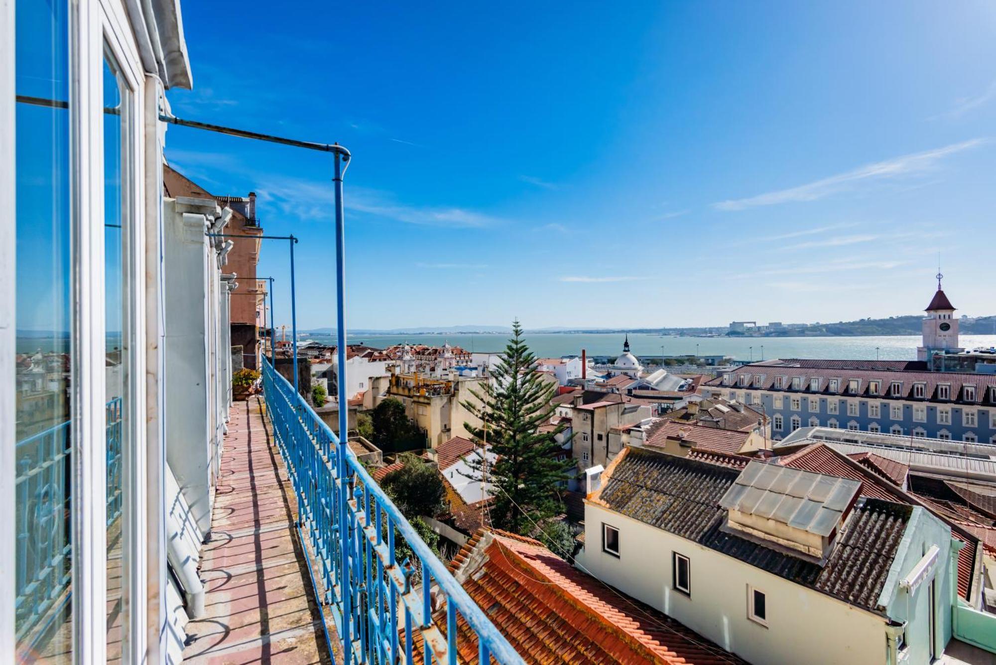 Bica'S River View Duplex Lisbon Bagian luar foto