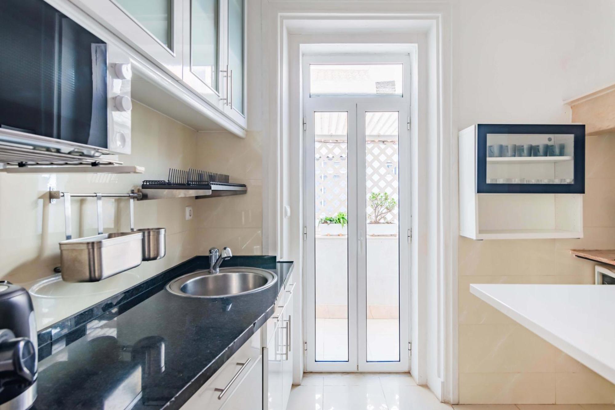 Bica'S River View Duplex Lisbon Bagian luar foto